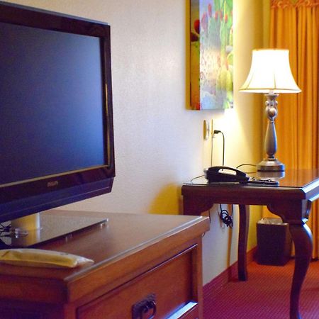 Best Western San Isidro Inn Laredo Exterior foto