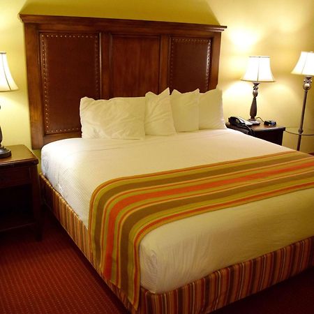 Best Western San Isidro Inn Laredo Exterior foto