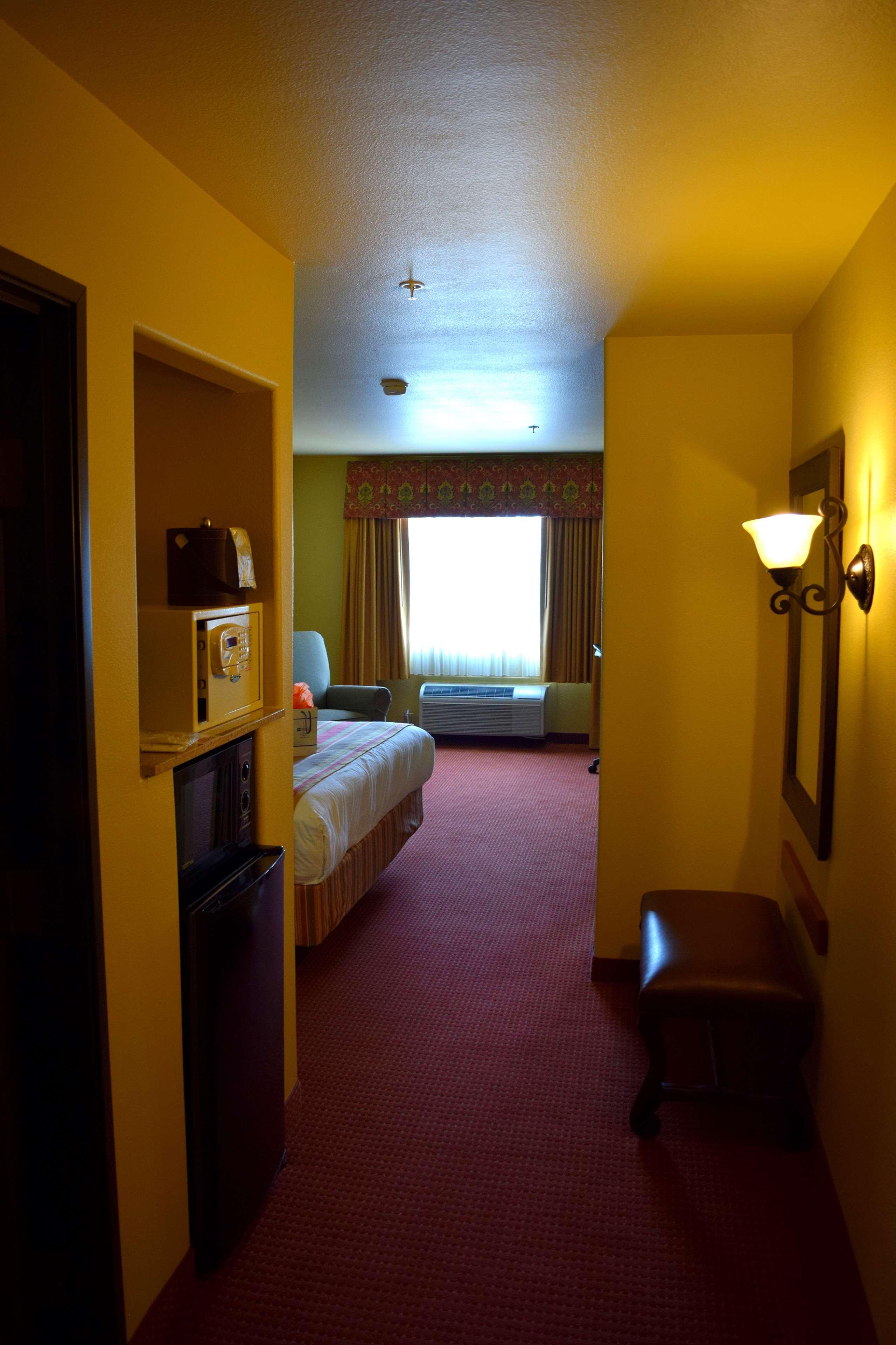Best Western San Isidro Inn Laredo Exterior foto