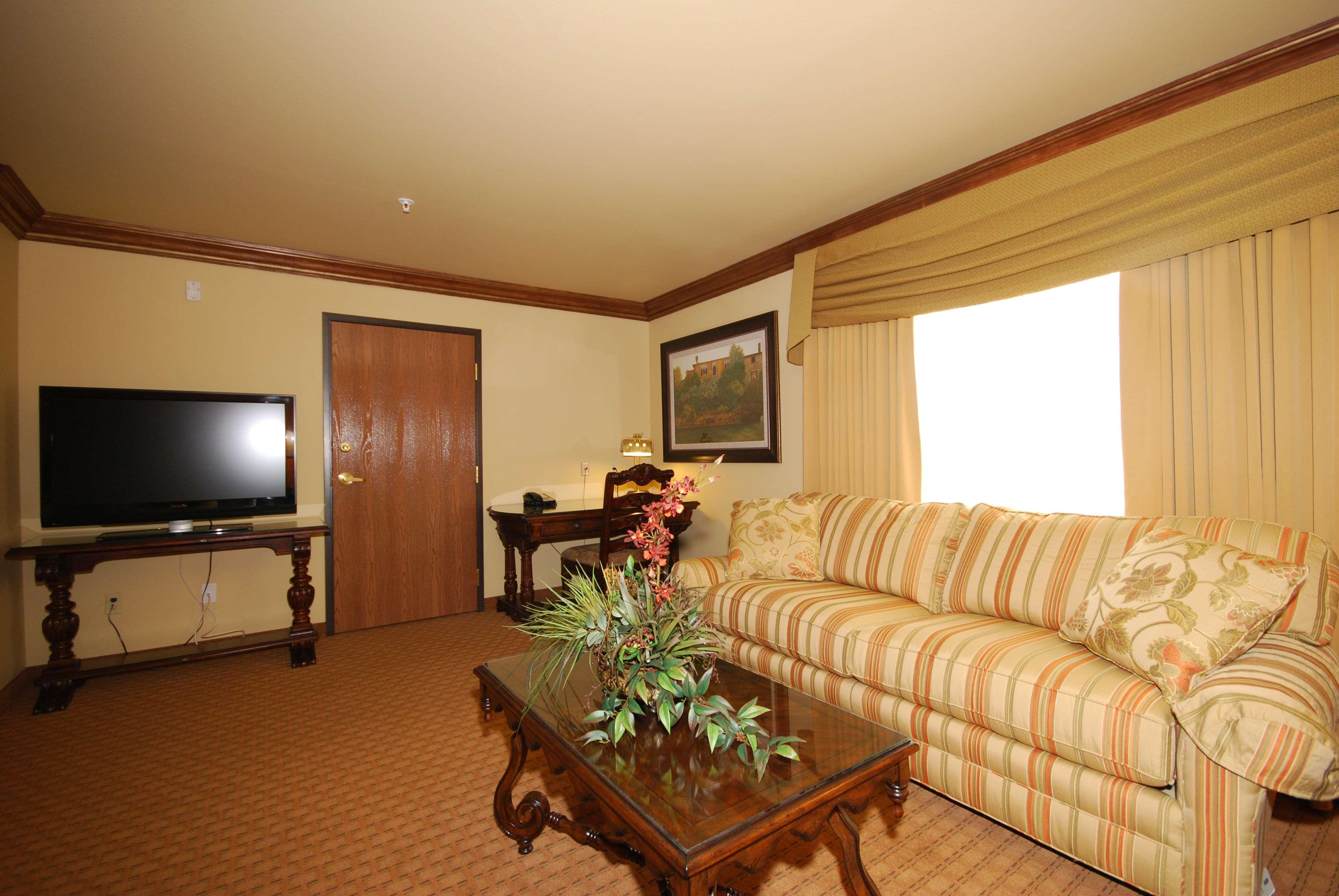 Best Western San Isidro Inn Laredo Habitación foto